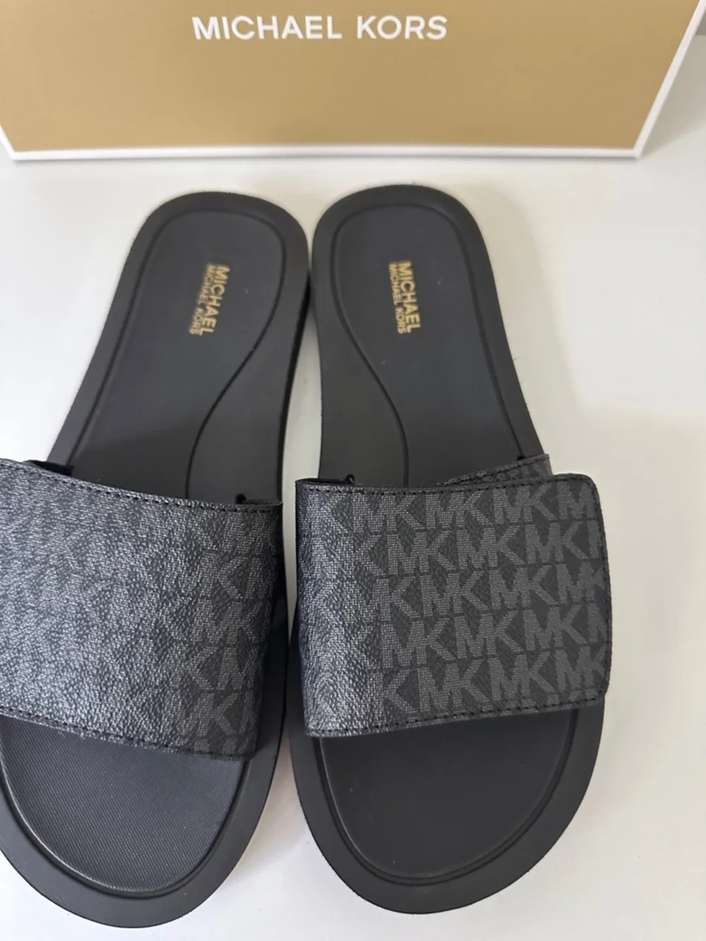 New Michael Kors Women Black Logo Slide Sandals - Picture 3 of 5